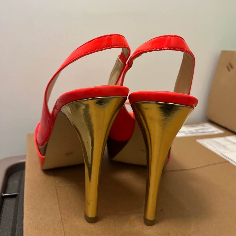 GUESS High Heels 👠 - Picture 3 of 5